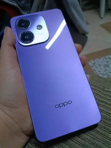 Oppo A40 lilás com glitter