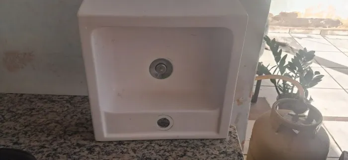 Cuba sobreposta banheiro