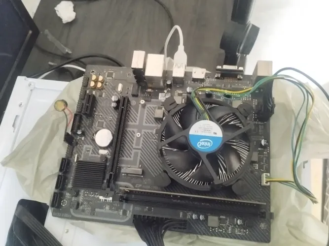 Colorful h410m-t pro + g6400