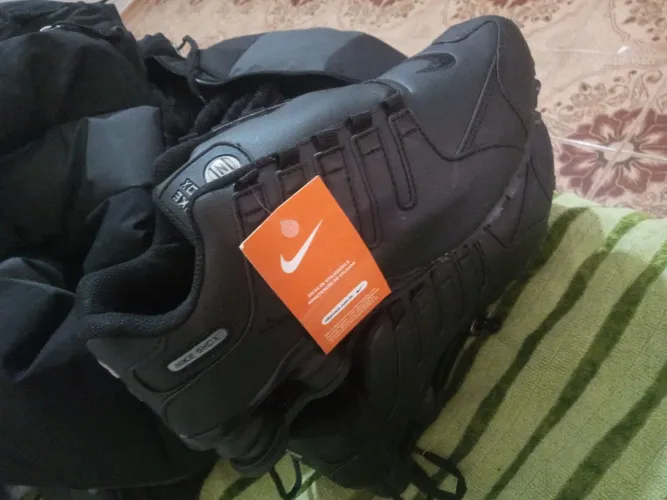 Tênis masculino Nike 4 molas vários tamanhos 