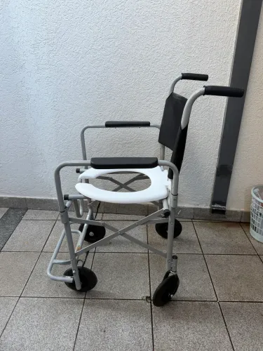 Cadeira de Banho CDS Dobrável