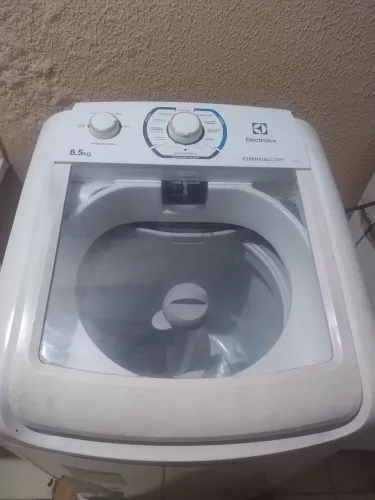 Vende se máquina de lavar roupa