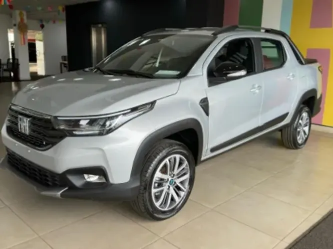 Fiat Strada Volcano 1.3 Flex 8V CD 2027