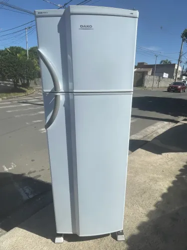 Vendo Geladeira Dako 380Lt. Duplex Funcionando 127v 03 Meses de Garantia