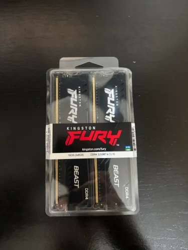 Memória RAM Kingston Fury Beast 16GB (2x8GB) DDR4 3200MHz CL16 - Nova Lacrada