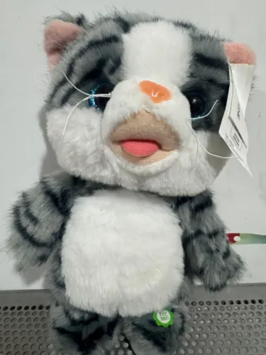 Pelúcia Gato Eletrônico