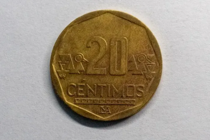 Moeda Antiga 20 Céntimos 2012 Perú Mbc (Usado)