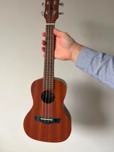 Ukulele Tagima