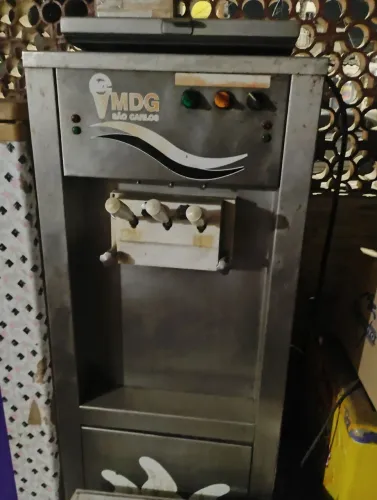 Vendo ou troco Máquina de Sorvete Expresso Italianinha P2 e MDG