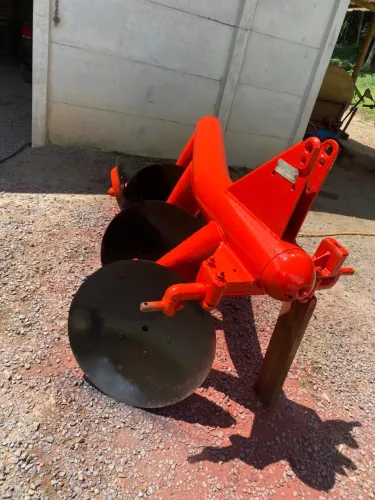 Arado Massey Fergunson 3 bacias 