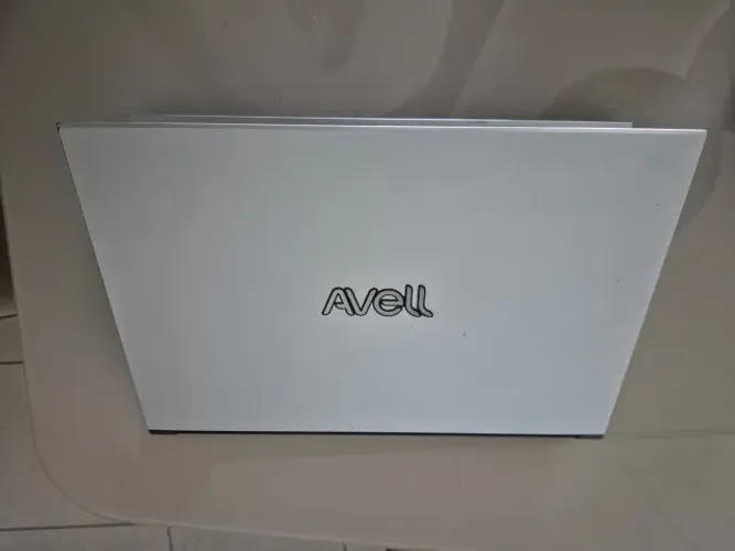 Notebook Avell A52 LIV com defeito, vendido no estado para retirada de peças