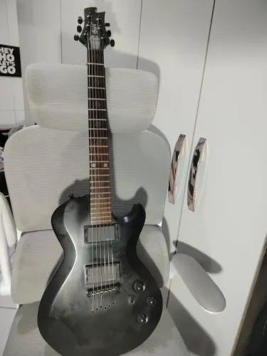 Guitarra Cort Modelo Raro EVL Z4 2006