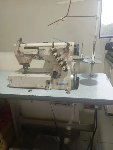Máquina Galoneira Yamata industrial