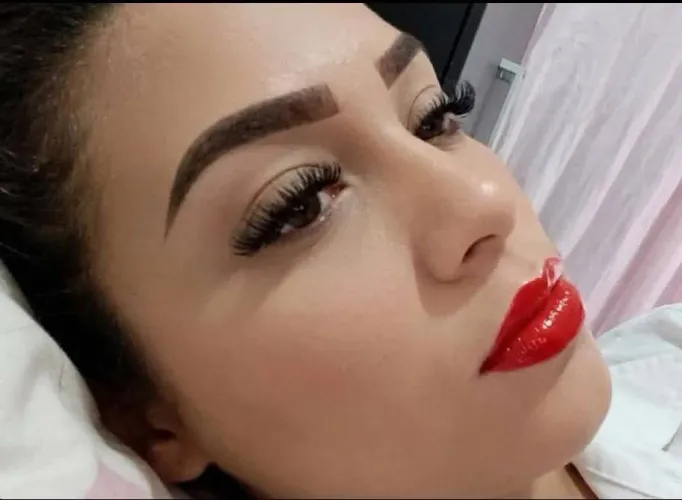 Cílios Tufinho e designer de sobrancelhas com henna 70$