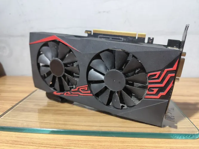 Placa de vídeo Asus GeForce GTX 1060 DDR5 5GB