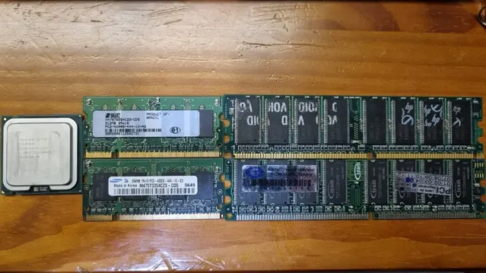 Lote Peças CPU Celeron e Memórias DDR1 e DDR2