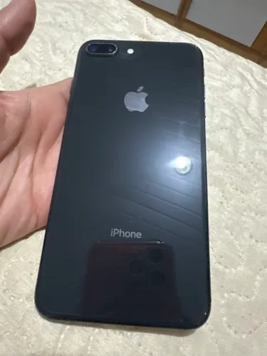 iPhone 8 Plus
