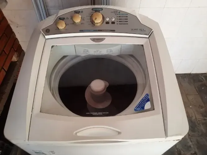 Máquina de Lavar Roupas GE King Capacity 15,1kg
