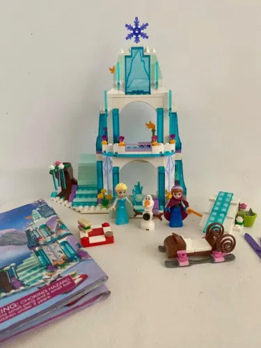 LEGO Princesas Disney - O Castelo de Gelo da Elsa - Frozen