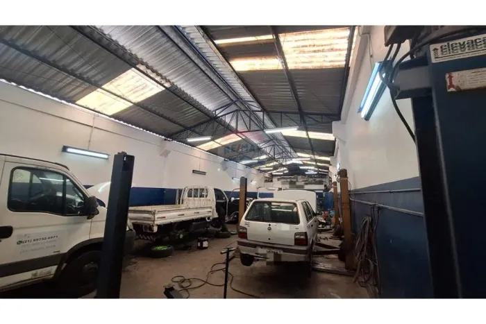 Galpão+ Apartamento de 80m²venda na Abolição Total de 410m²