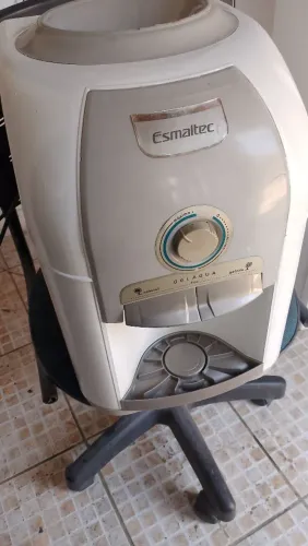 VENDO UM GELAGUA ESMALTEC