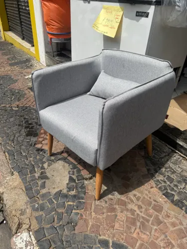 Poltrona linho nova entrego