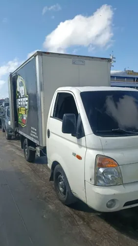 CAMINHÃO HR - VENDO
