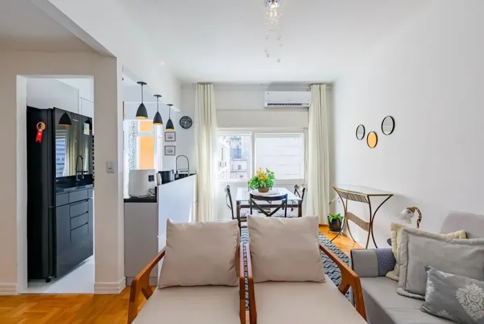 Apartamento Mobiliado com 47 metros 1 quarto no bairro Centro Histórico - Porto Alegre - R