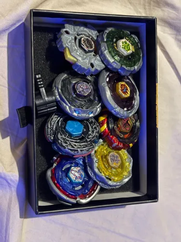 Lote beyblade metal fury Takara tomy