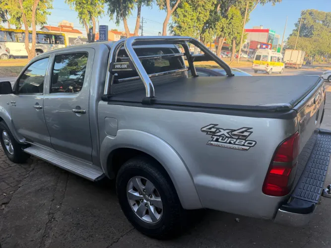 Toyota Hilux CD SR D4-d 4X4 3.0 TDI Dies Aut. 2014