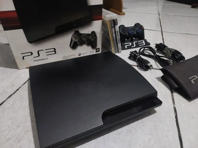 Ps3 impecável com jogos, acessórios e caixa