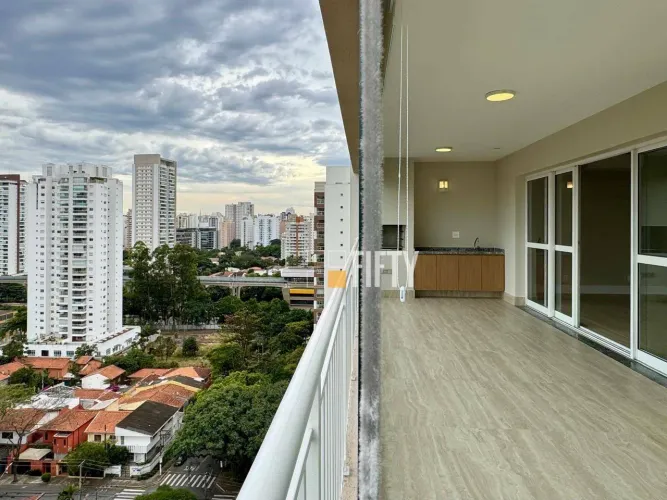Apartamento para locação no Brooklin com 175m², 3 suítes, varanda com churrasqueira e 3 va
