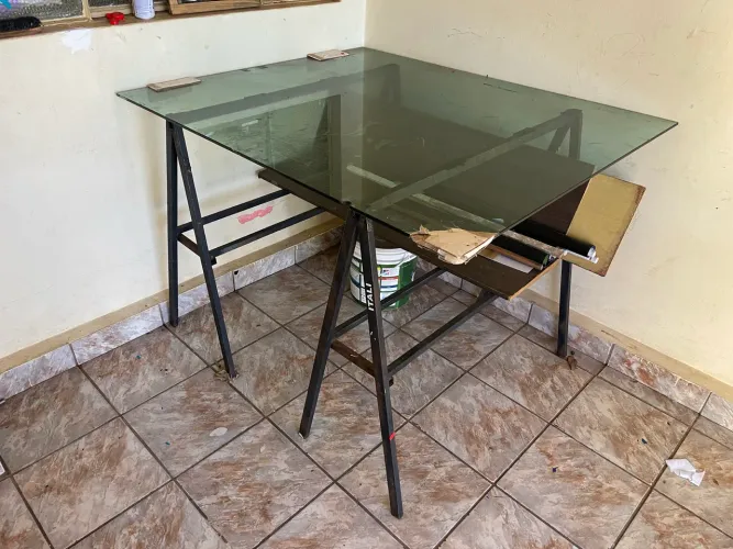 Mesa Bancada de Vidro 1,39x1,00mt