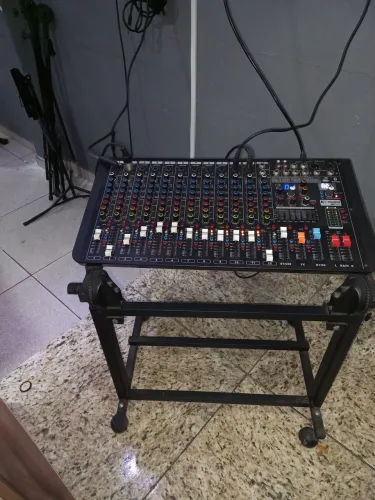 Mesa de som