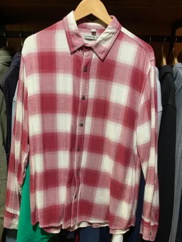 Camisa de flanela John John masculino novo nunca usado G e também veste GG 