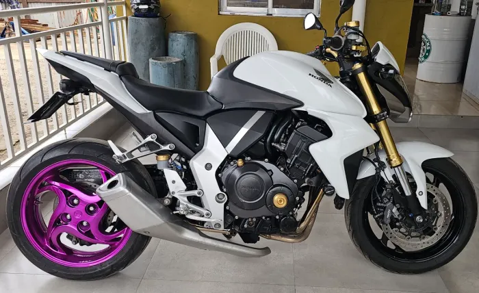 Cb1000r