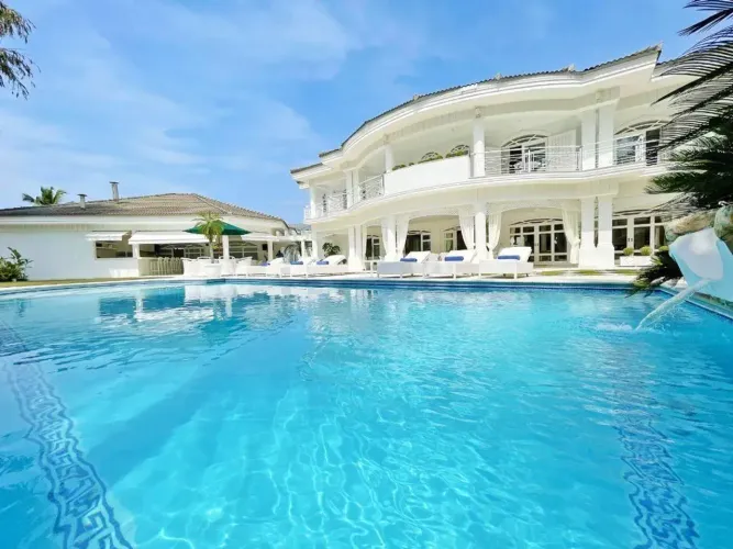 Casa de Alto Padrão no Guarujá - Condomínio Jardim Acapulco