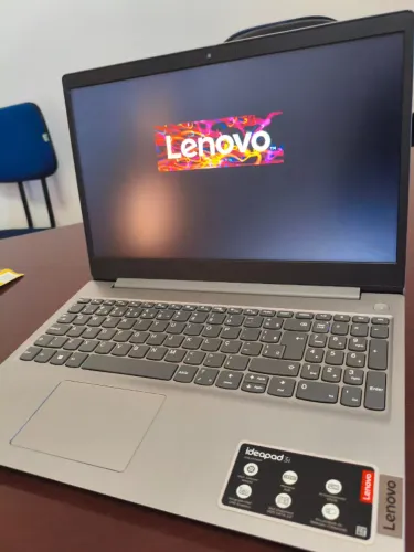 Notebook Lenovo IdeaPad 3i N4020 - 4GB RAM - SSD 128GB - Tela 15" - Windows 11