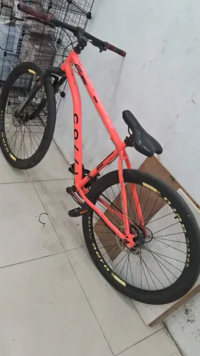 Bicicleta boa e barata