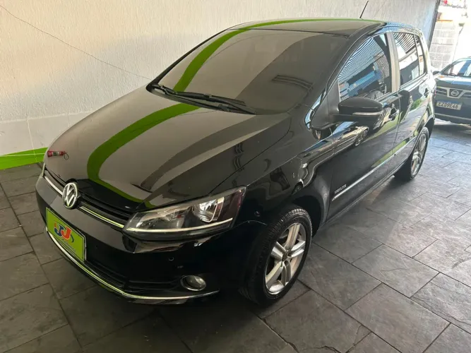 Volkswagen Fox Highline 1.6 Flex 16V 5P 2015