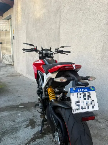 Ducati Hyperstrada 821 2016