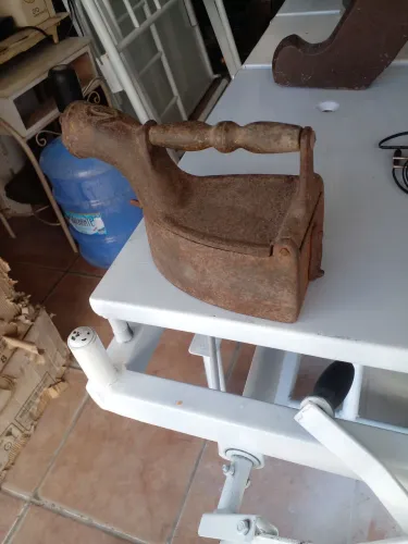 Ferro antiquário valor 180reais oportunidade 