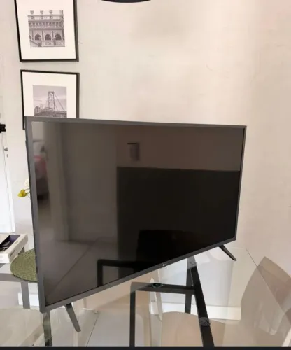 Tv lg 43 três polegadas 