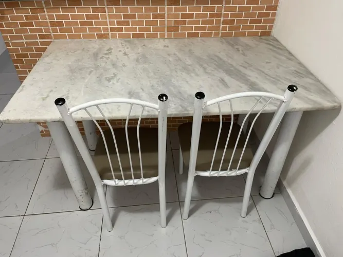 Mesa de mármore 