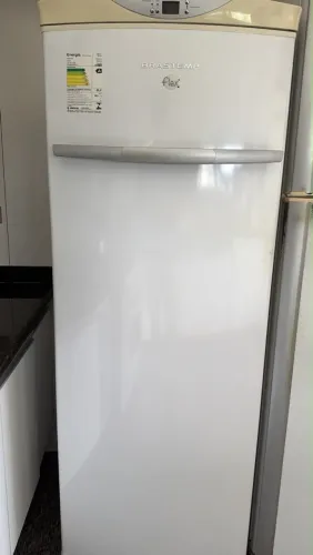 Freezer Vertical Flex