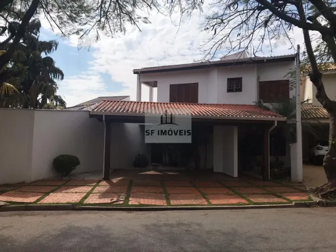 Sobrado de 523m², 5 dormitórios, 3 suítes, à venda no Granja Olga 1