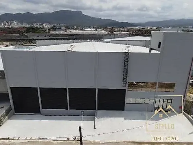 LOCAÇÃO Excelente Galpão 1.010,00 m² localizado Jardim Eldorado Palhoça SC