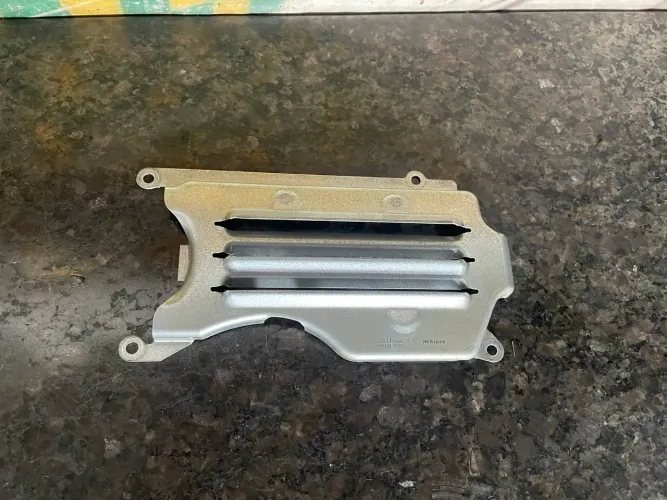 Defletor de óleo do motor Fiat fastback toro Jeep renegade Compass t270 1.3 46335514