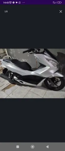 Uma moto super conservada, só vou trabalhar fica 12 horas parada uso só para ir trabalhar 