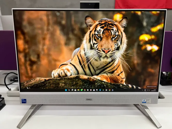 Dell All in One 23,8" i5 13ª Geração 8GB 1TB SSD Full HD + Garantia